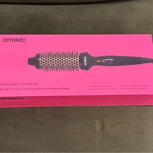 Amika Blowout Babe Thermal Brush